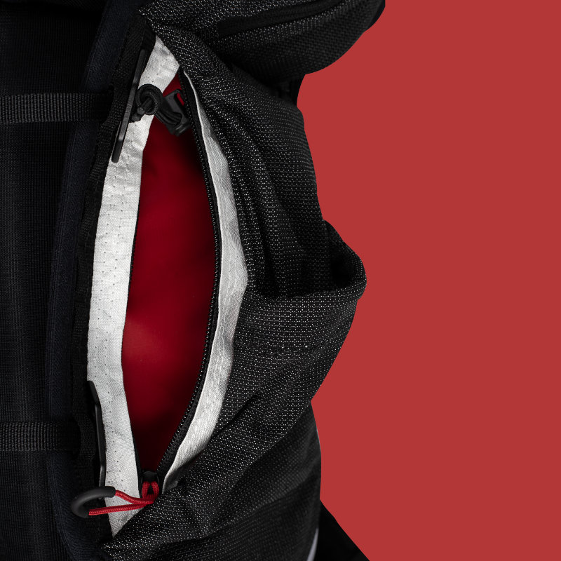 Detail image of the Altruist Hydration Pack